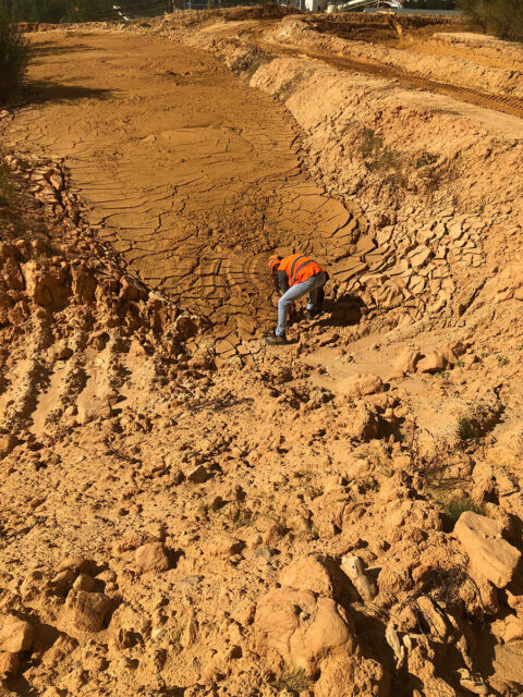 Waste clay from a silica sand quarry in Vallabrix, Gard., © Atelier LUMA