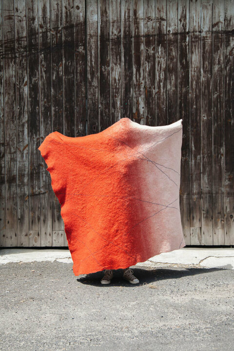 Wool felt panel, made from waste from the Arles Merino wool industry, © Max Félix