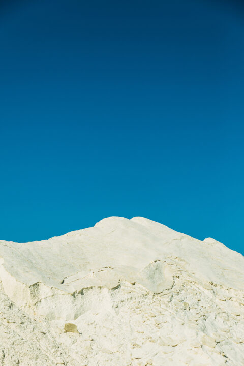 Montagne de sel dans les salins de Camargue, © Adrian Deweerdt